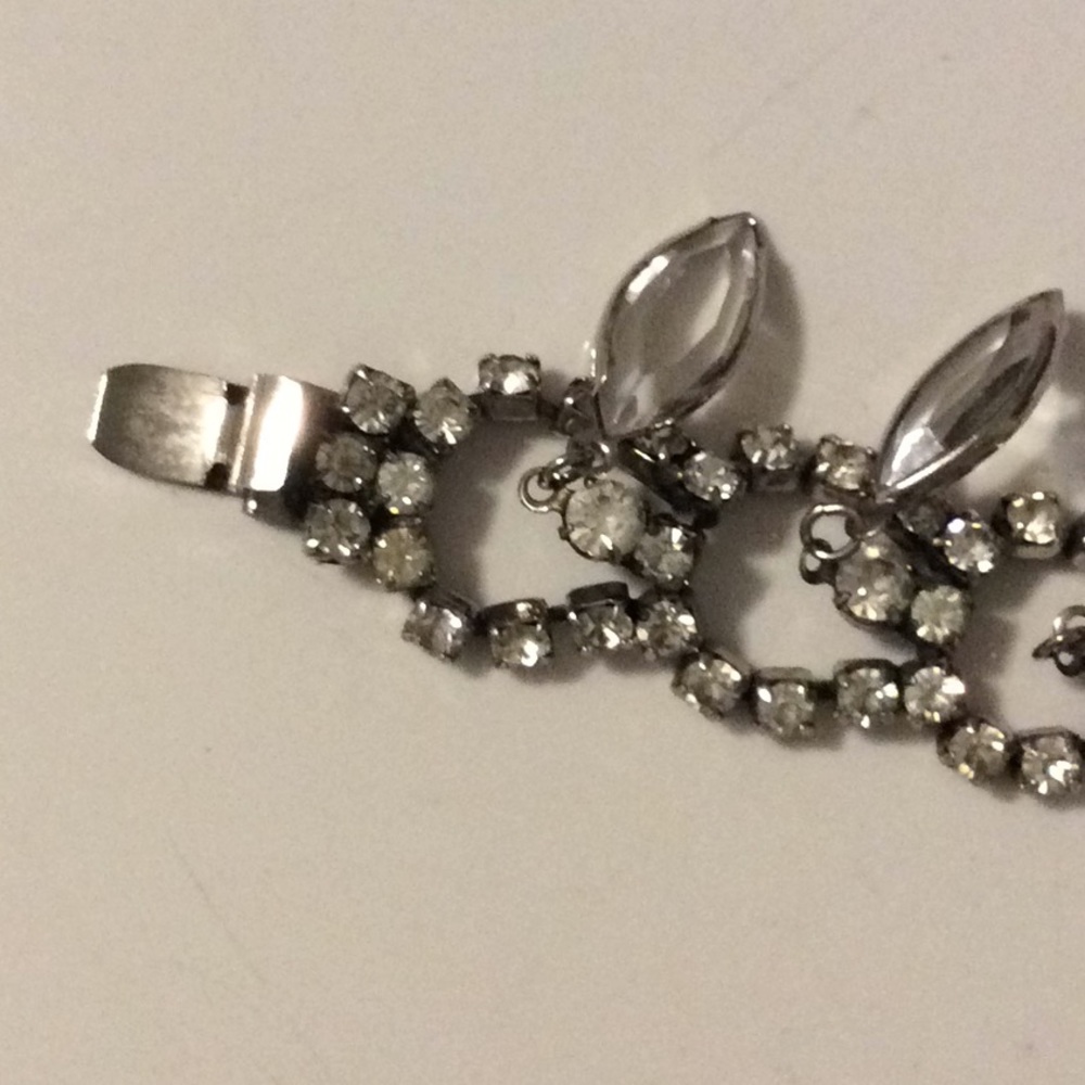 VTG CRYSTALS (faux) BRACELET FASHON JEWELRY ART DECO - Picture 4 of 5